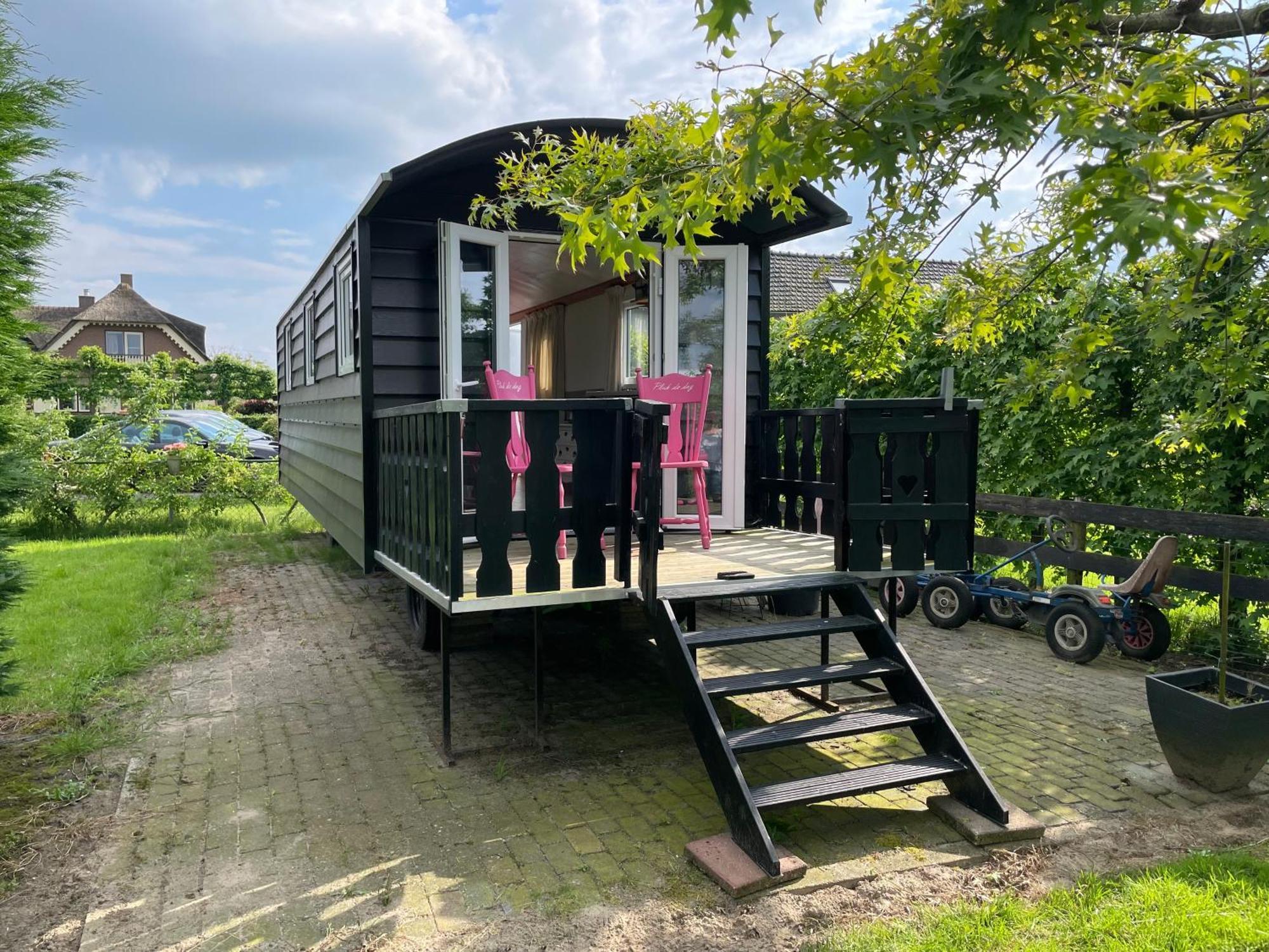 Pipowagen Mamaloe Bed and Breakfast Kesteren Eksteriør billede